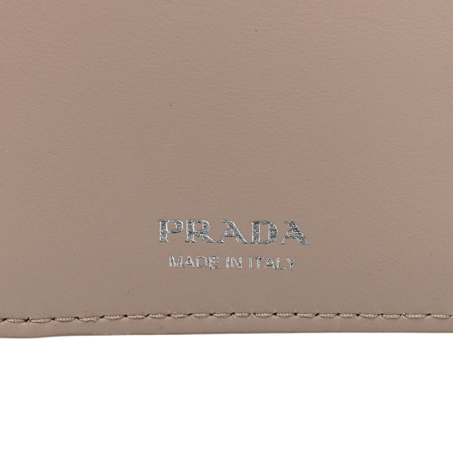 Vitello Daino Triangle Continental Zip Wallet Ninfea