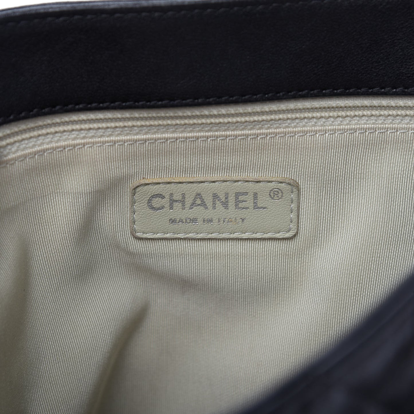 Washed Lambskin Quilted Maxi Chain Around Flap Black