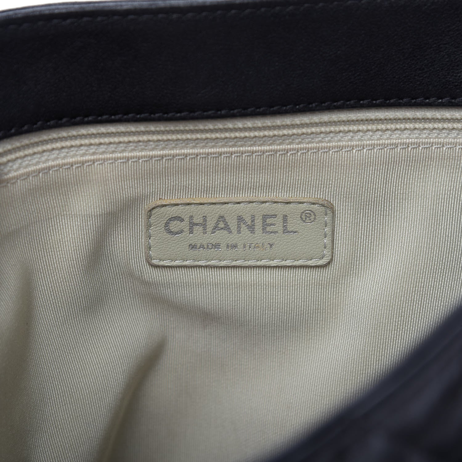 Chanel Washed Lambskin Quilted Maxi Chain Around Flap Black 8 of 10
