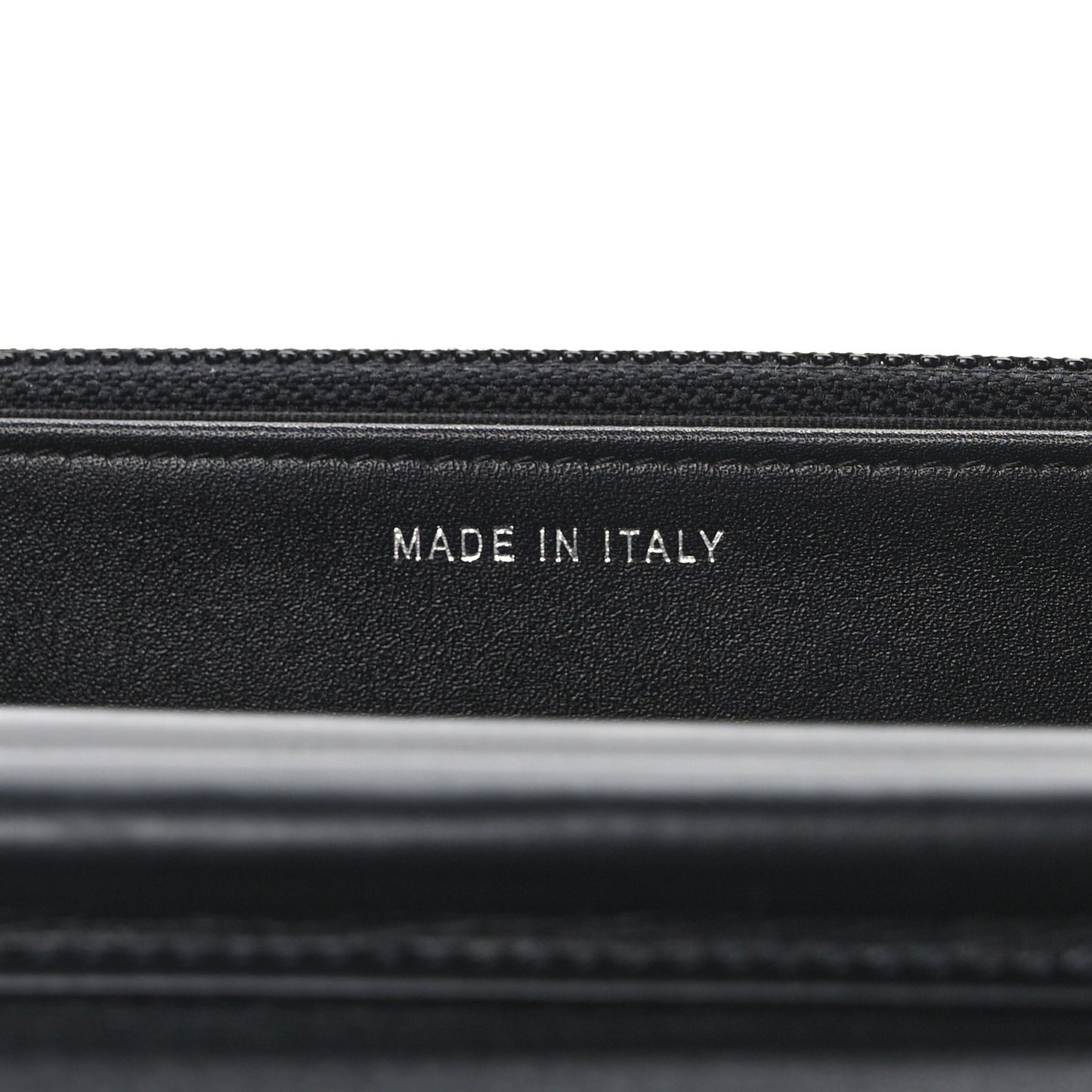 Calfskin Chain 20s Signe Wallet on Chain WOC Black