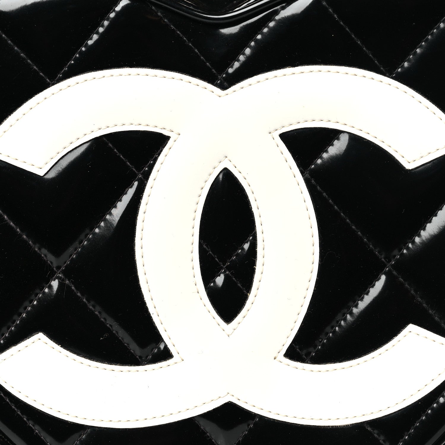 Chanel Patent Quilted CC Barbie Heart Vanity Case Black 9 of 13