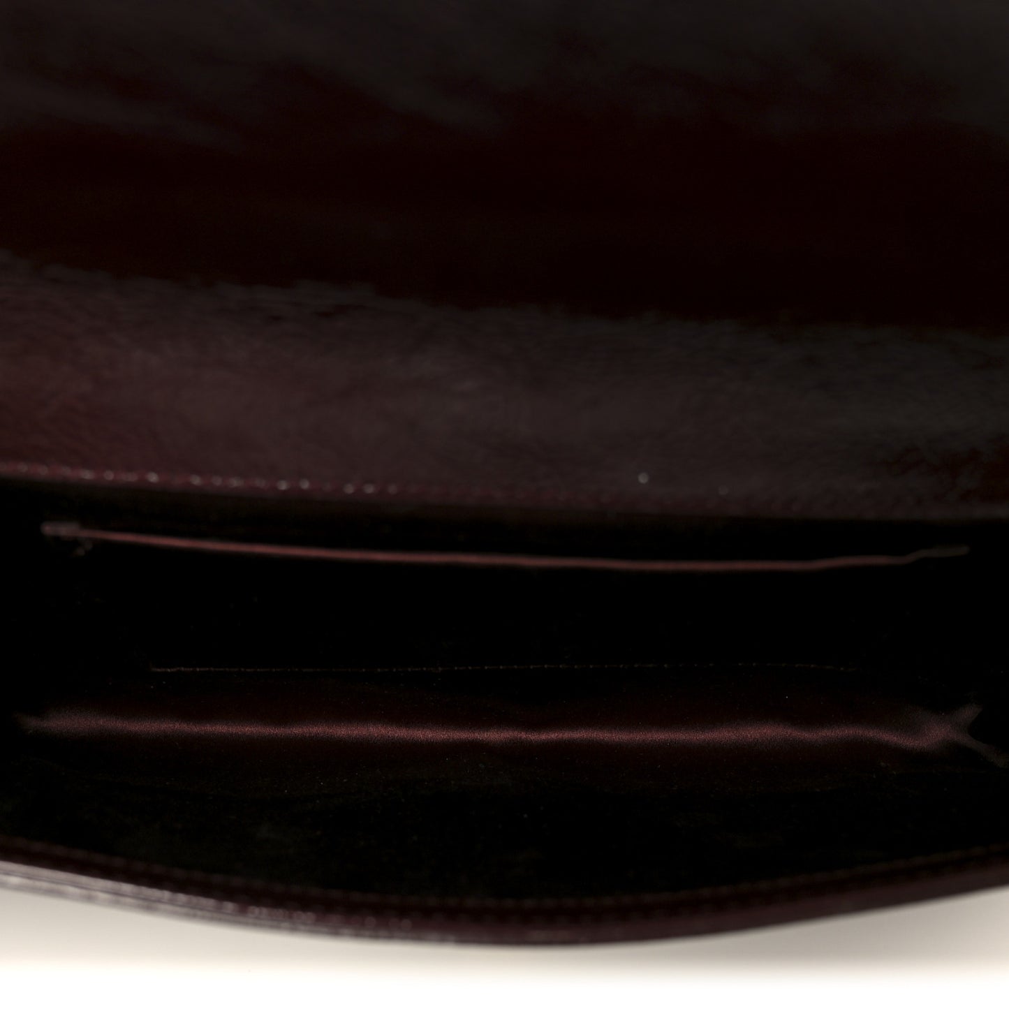 Textured Patent Calfskin Large Belle De Jour Clutch Berry