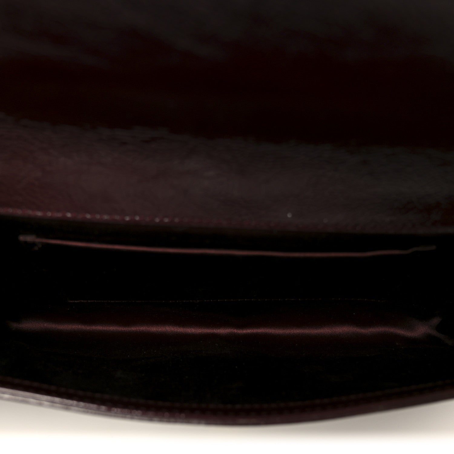 Saint Laurent Textured Patent Calfskin Large Belle De Jour Clutch Berry 5 of 7