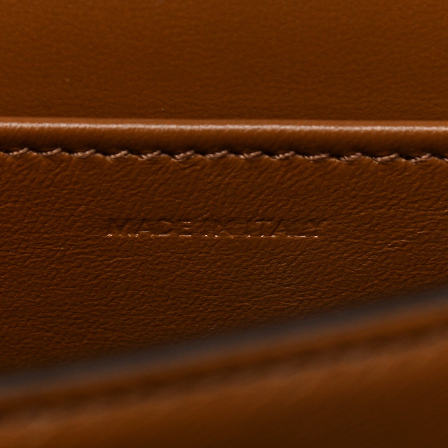 Box Calfskin Teen Classic Box Flap Bag Camel