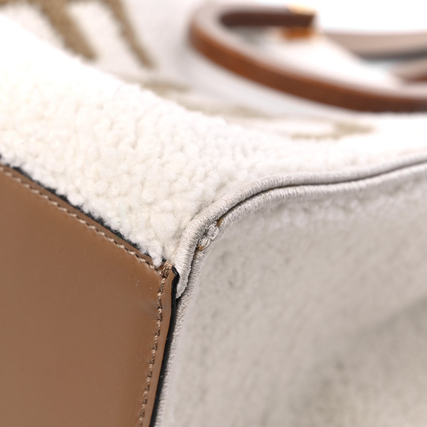 Shearling Vitello King Logo Medium Fendi Sunshine Shopper Tote White