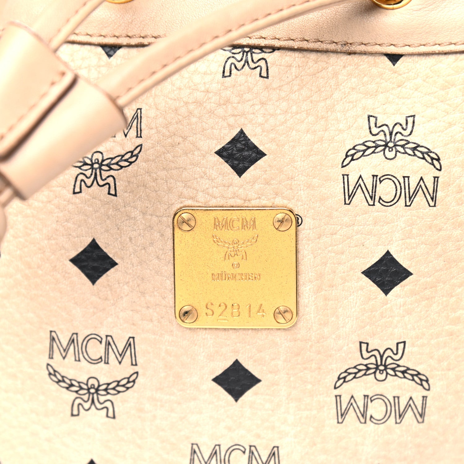 MCM Visetos Essential Drawstring Bucket Bag Beige 17 of 20