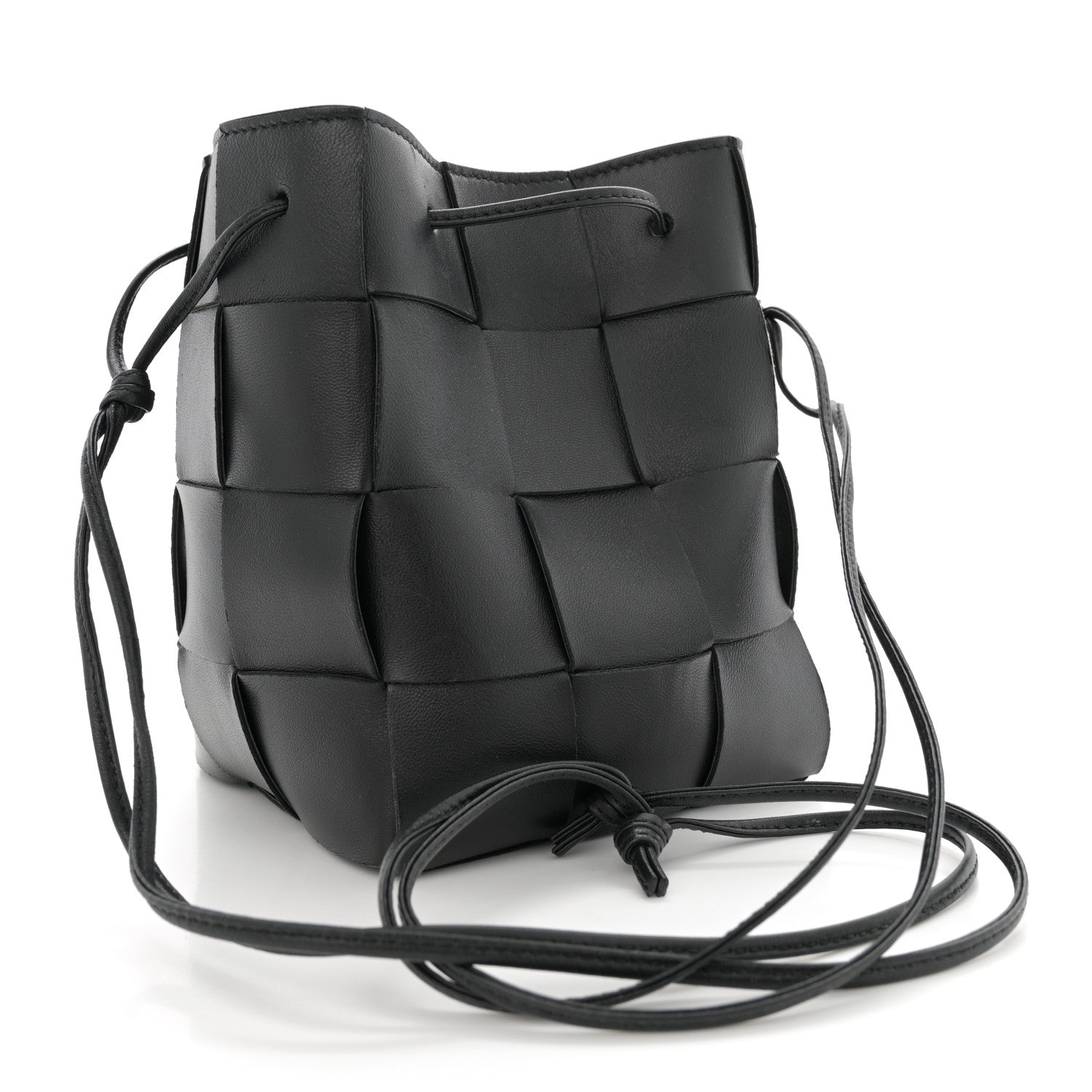 Bottega Veneta Nappa Maxi Intrecciato Cassette Bucket Bag Black 3 of 11
