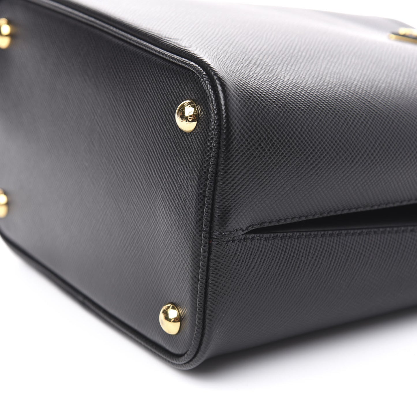 Saffiano Cuir Medium Panier Bucket Bag Black Fuoco