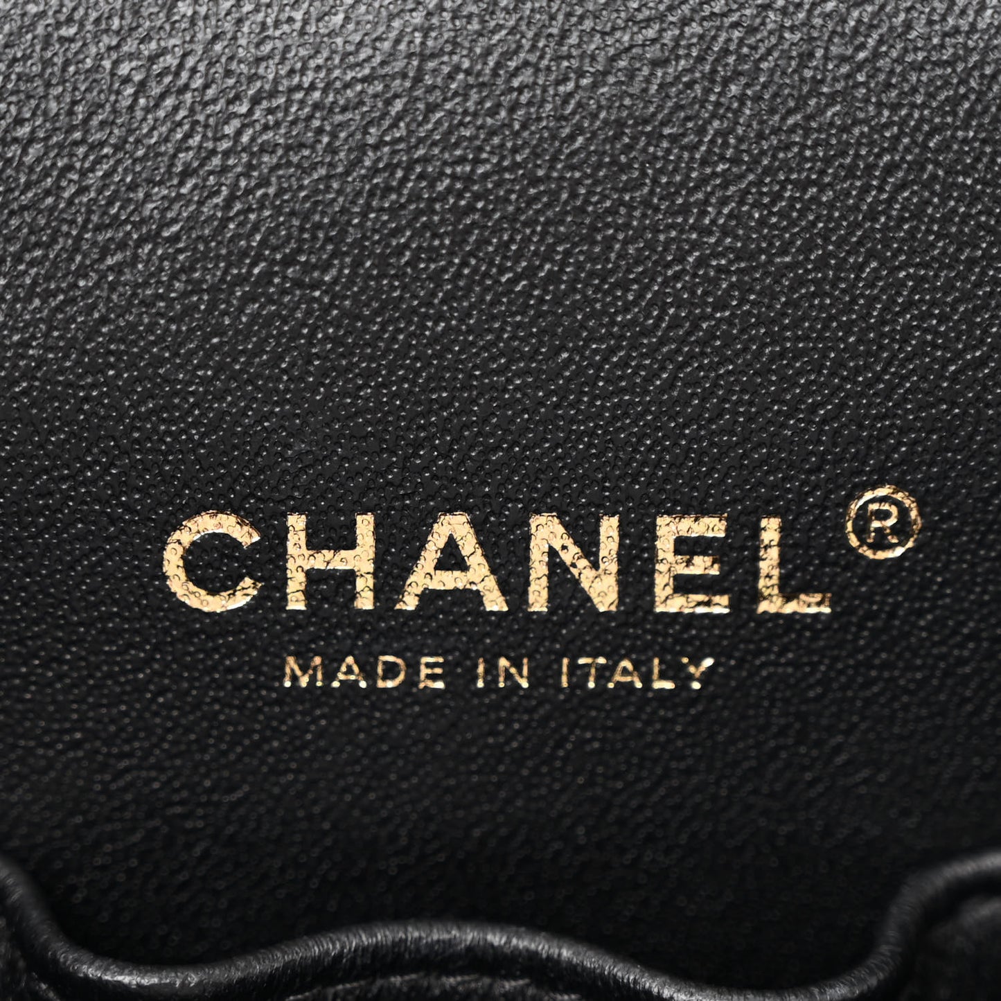 Caviar Quilted Small Top Handle Vanity Case With Chain Black