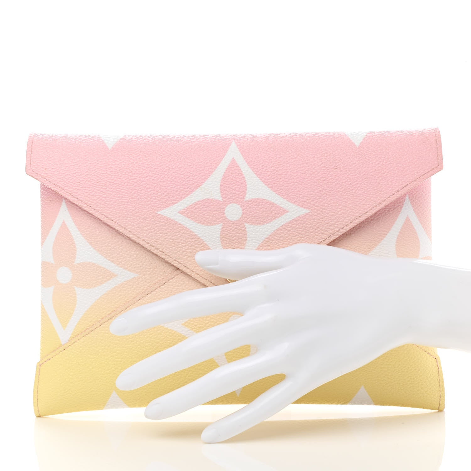 Louis Vuitton Monogram Giant By The Pool Large Kirigami Pochette Pink 2 of 13
