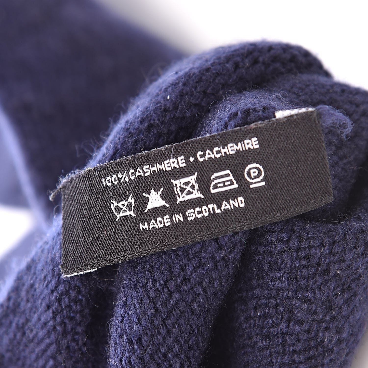 Chanel Cashmere CC Gloves Navy 4 of 4