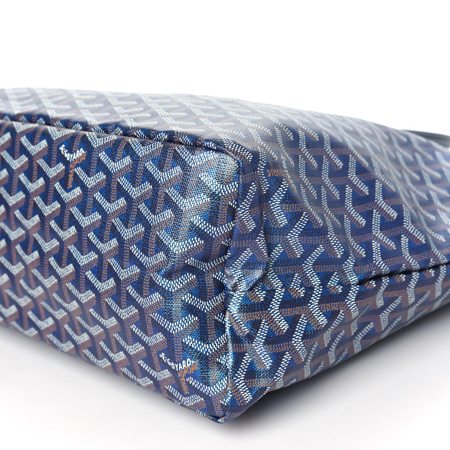 Iridescent Goyardine Saint Louis PM Pearly Blue