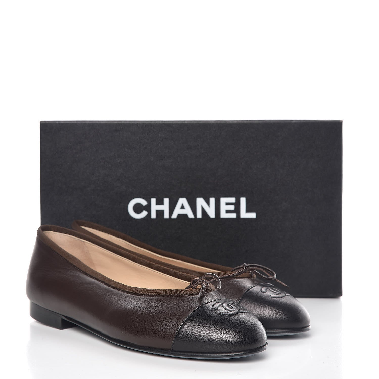 Chanel Lambskin Cap Toe CC Ballerina Flats 38.5 Marron Black 9 of 9