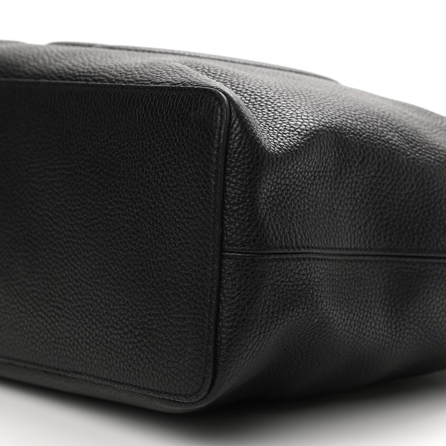 Pebbled Calfskin Large Soho Hobo Black