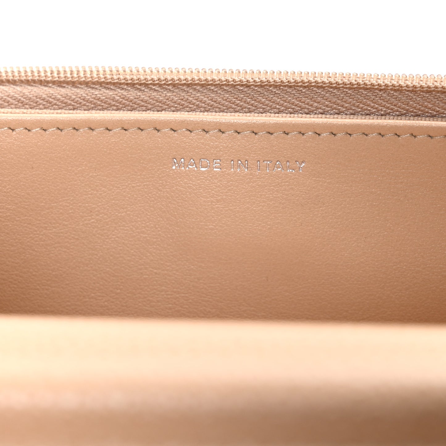 Caviar Quilted Wallet on Chain WOC Beige