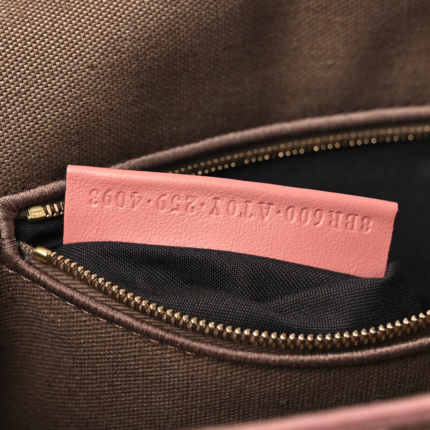 Velvet Jacquard Crystal FF Baguette Macaron