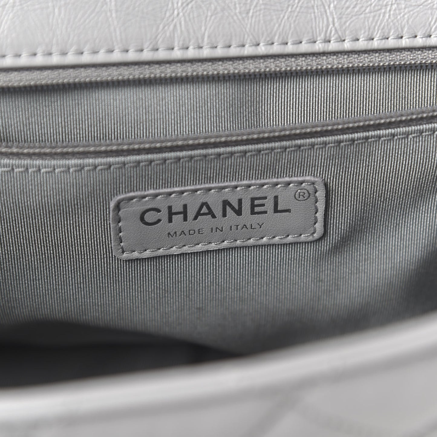 Crumpled Calfskin Large Chain All Over Flap Grey