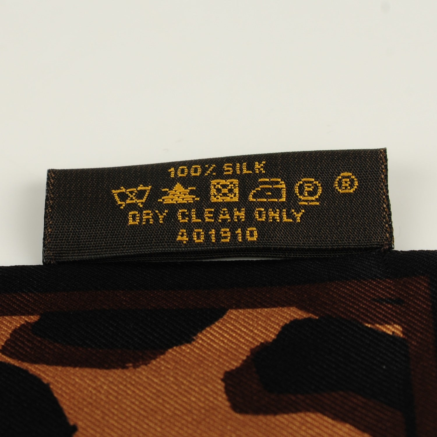Louis Vuitton Silk Leopard Bandeau Scarf Marron 4 of 5