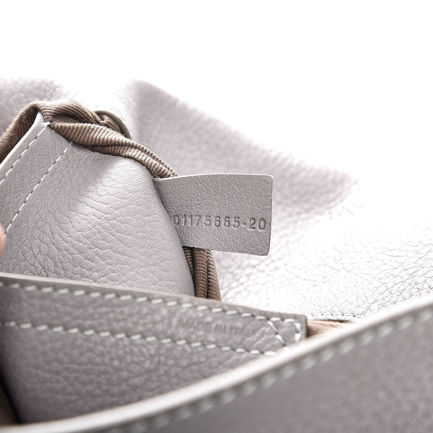 Chloe Calfskin Medium Marcie Round Crossbody Bag Cashmere Grey 6 of 8