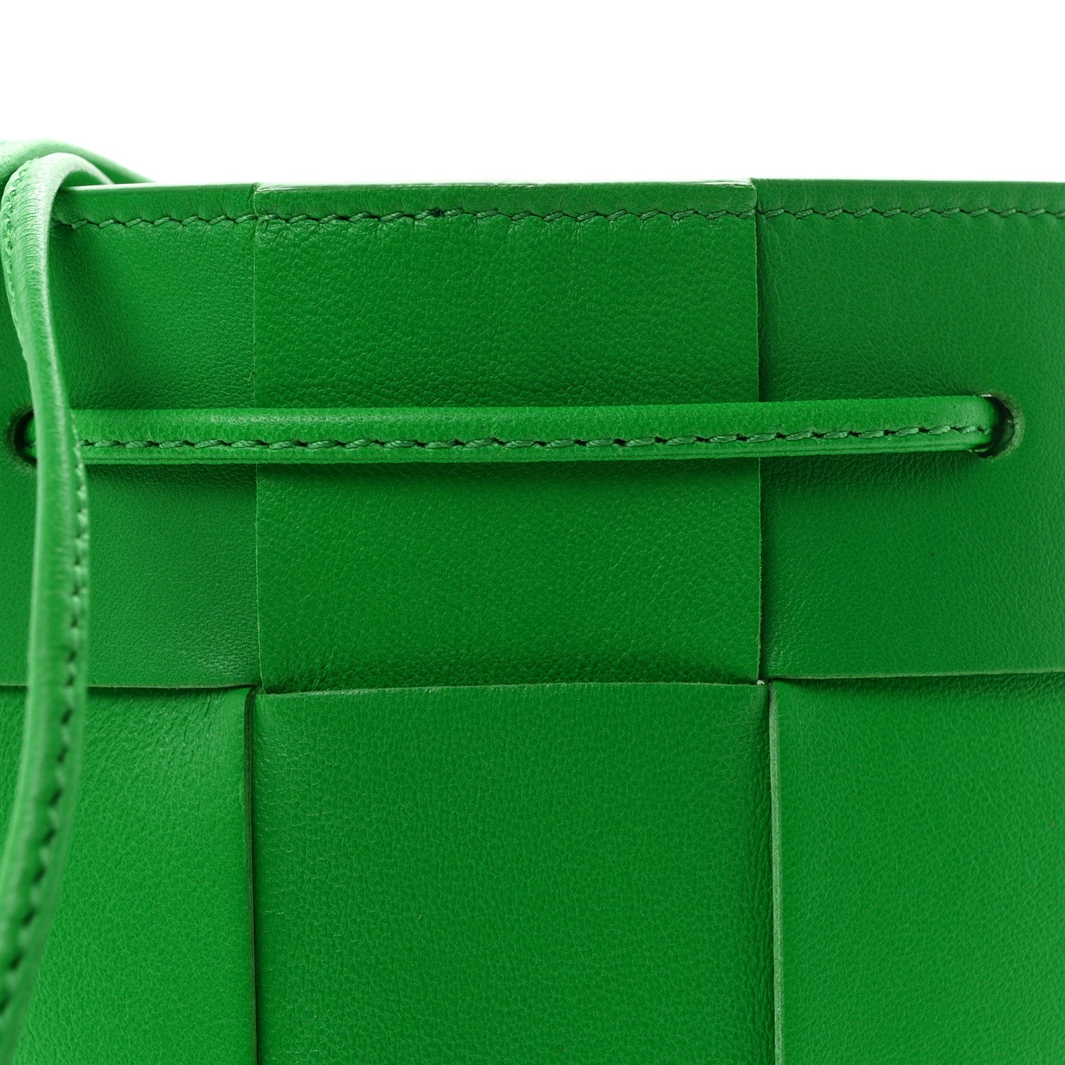 Bottega Veneta Nappa Maxi Intrecciato Small Cassette Bucket Bag Parakeet 7 of 9