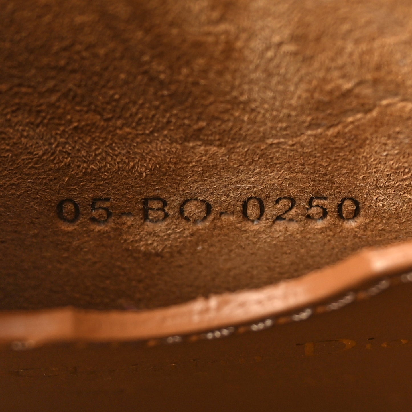 Box Calfskin Medium Bobby Flap Camel