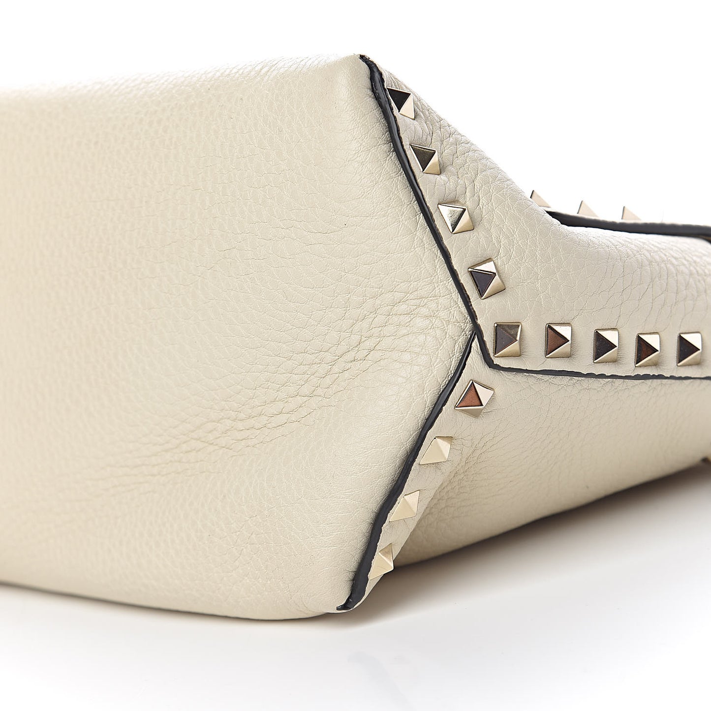 Pebbled Calfskin Rockstud Single Handle Flap Bag Light Ivory