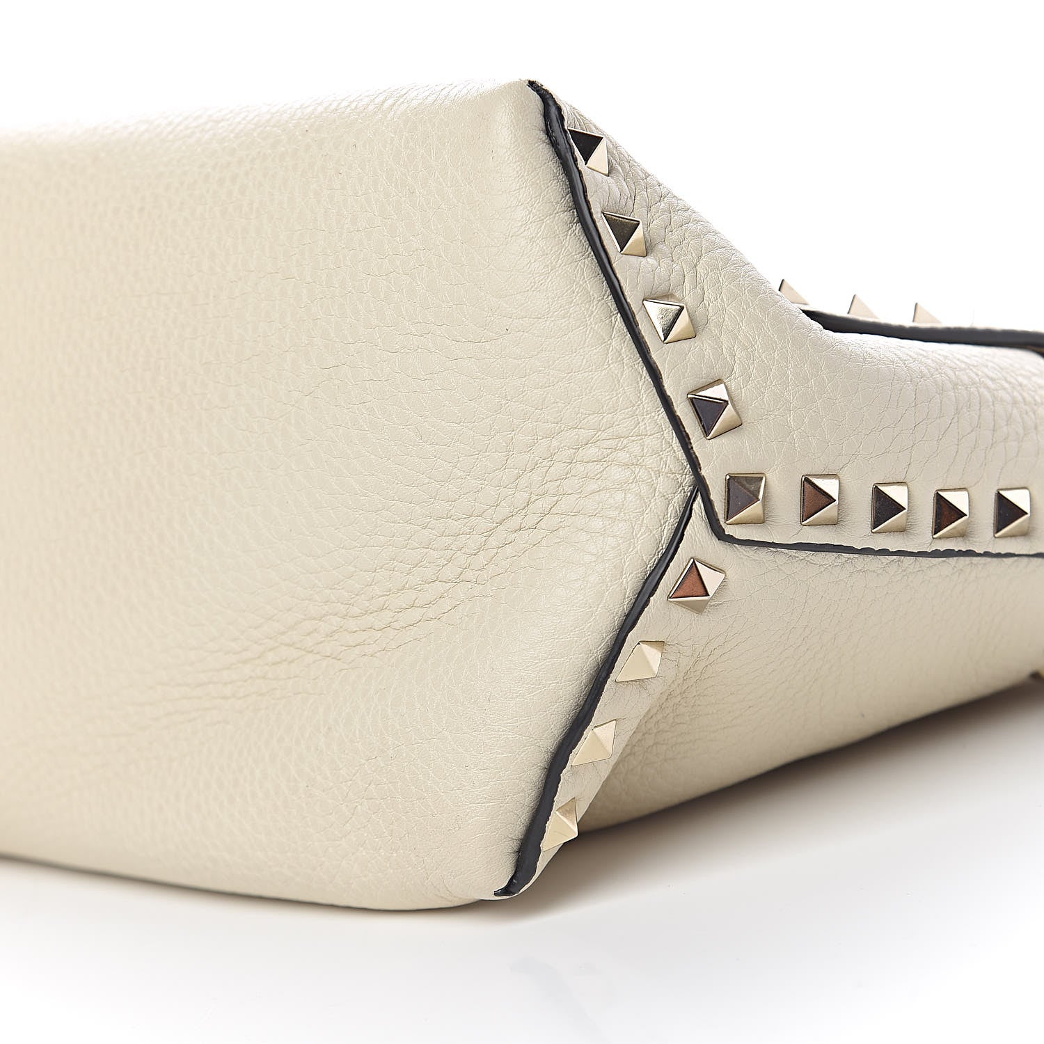 Valentino Garavani Pebbled Calfskin Rockstud Single Handle Flap Bag Light Ivory 12 of 15