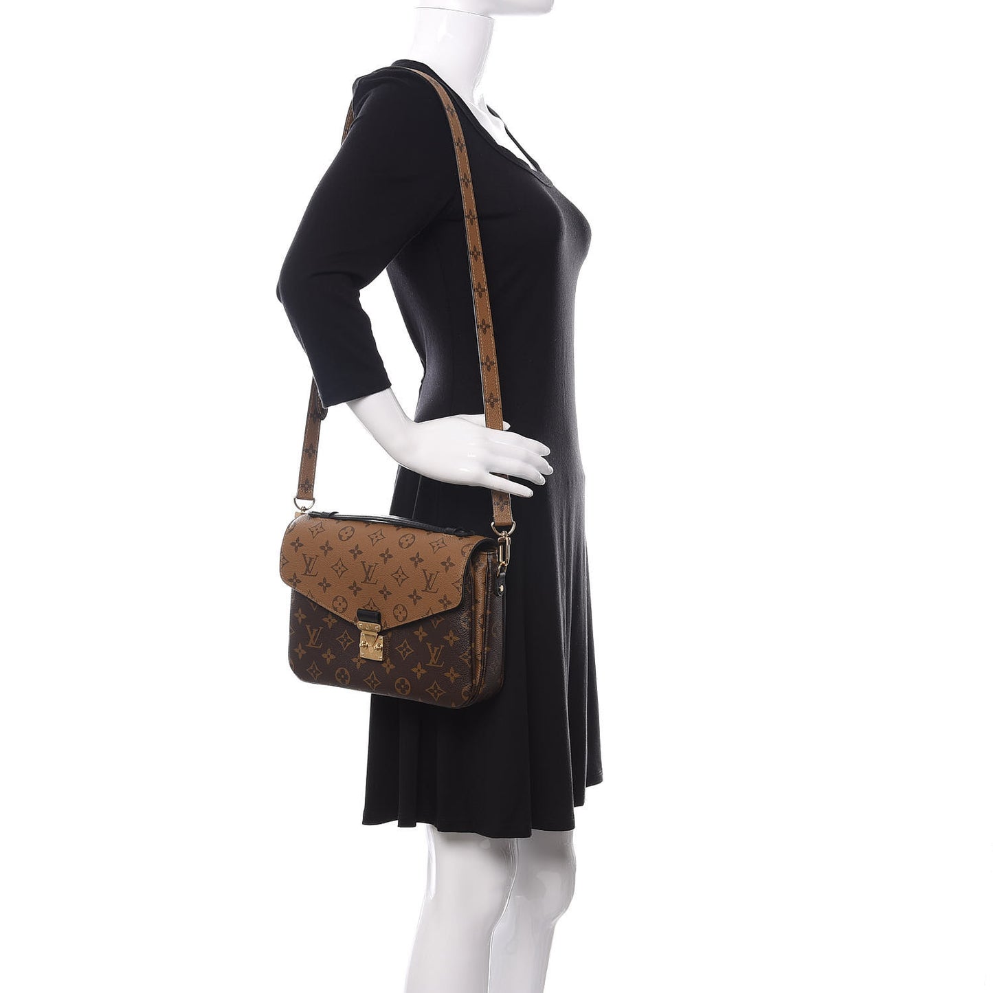 Reverse Monogram Pochette Metis