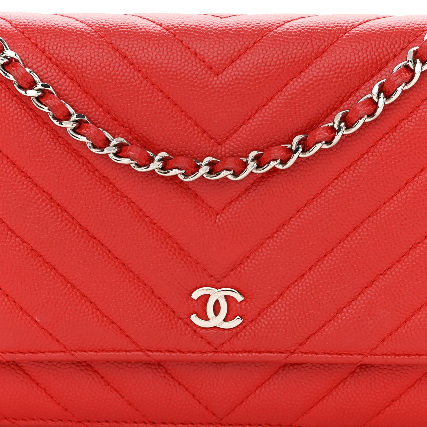 Caviar Flat Chevron Quilted Wallet On Chain WOC Red