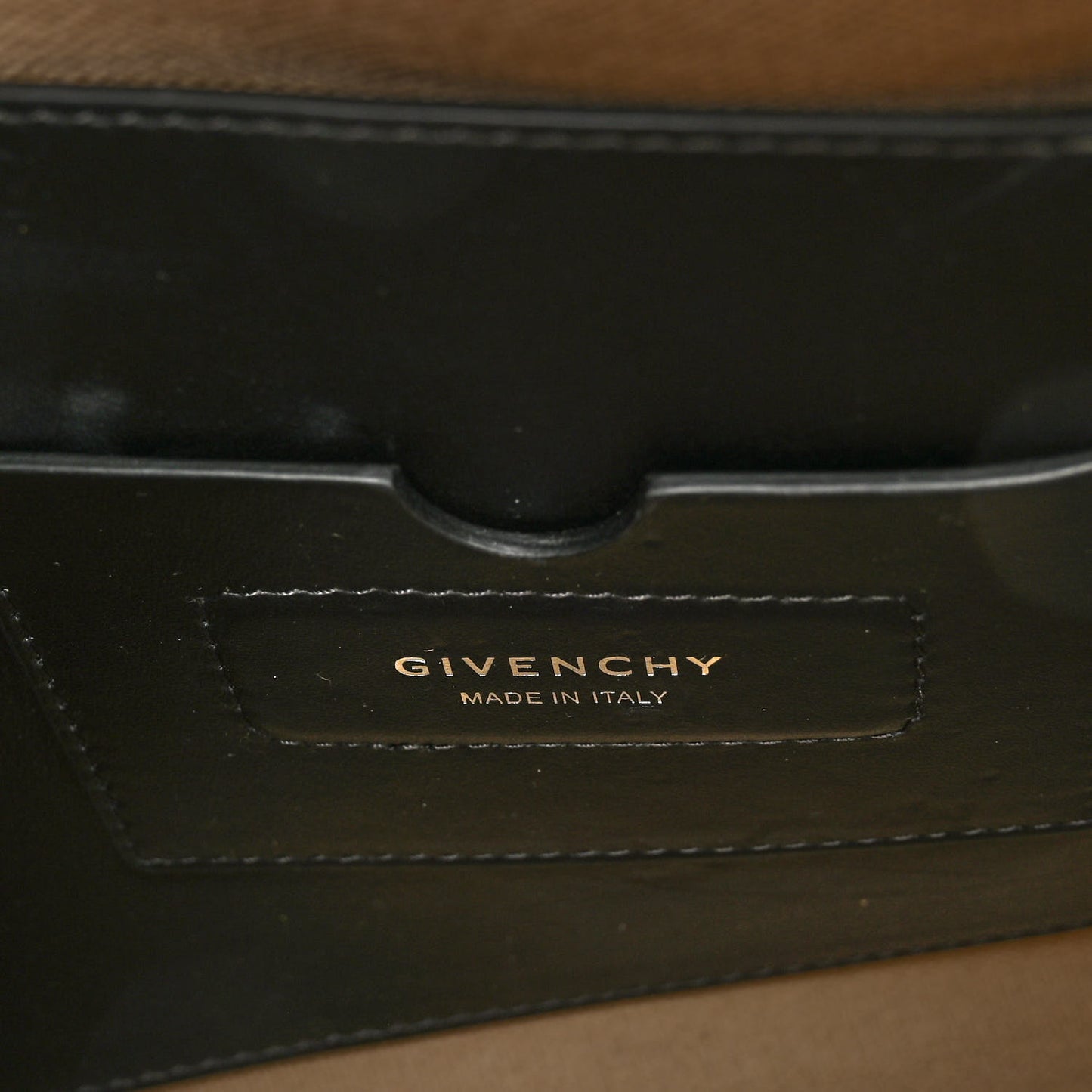 Smooth Calfskin Small Soft Antigona Black