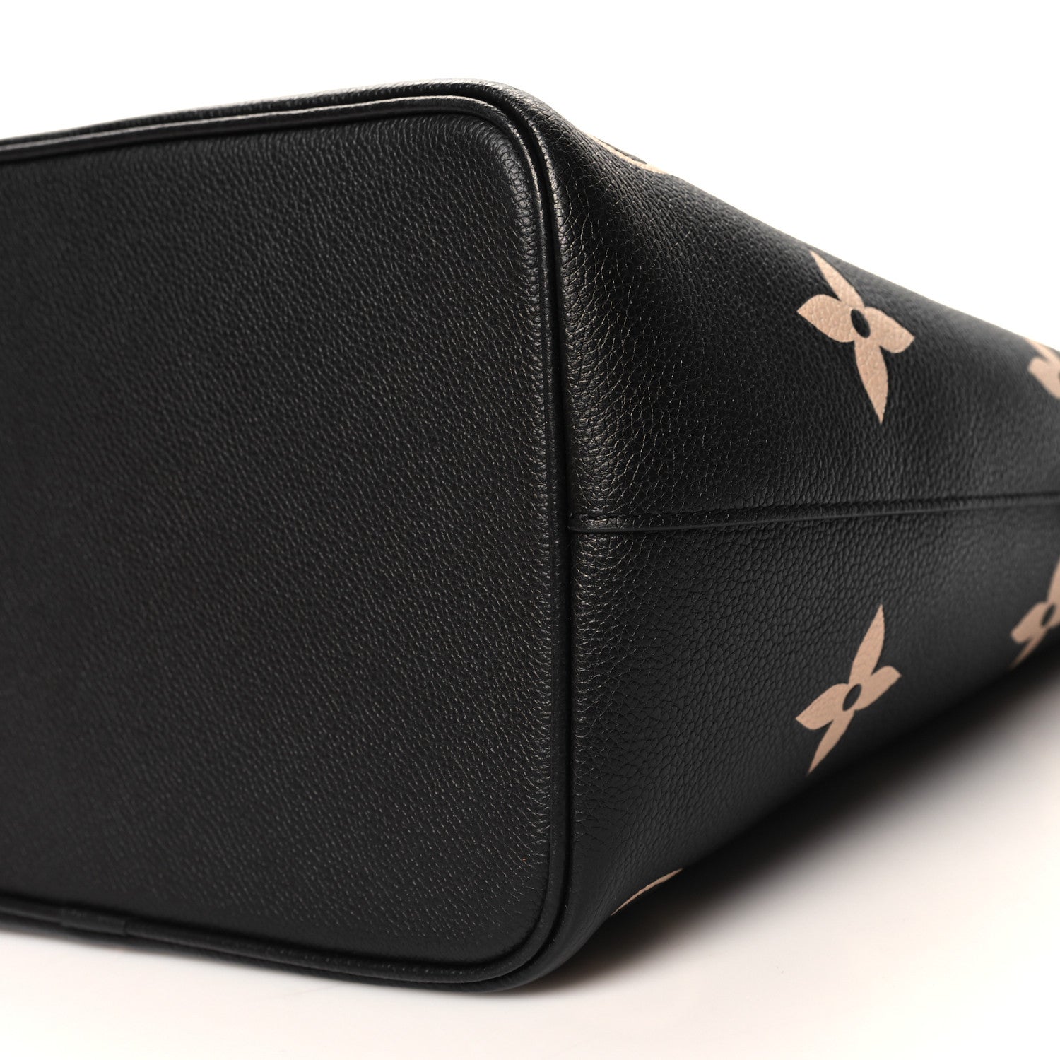 Louis Vuitton Empreinte Monogram Giant Neonoe MM Black Beige 10 of 11