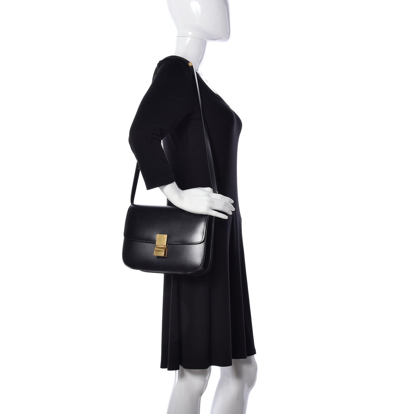 Box Calfskin Medium Classic Box Flap Black