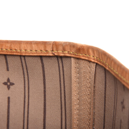 Louis Vuitton Monogram Neverfull MM 13 of 29
