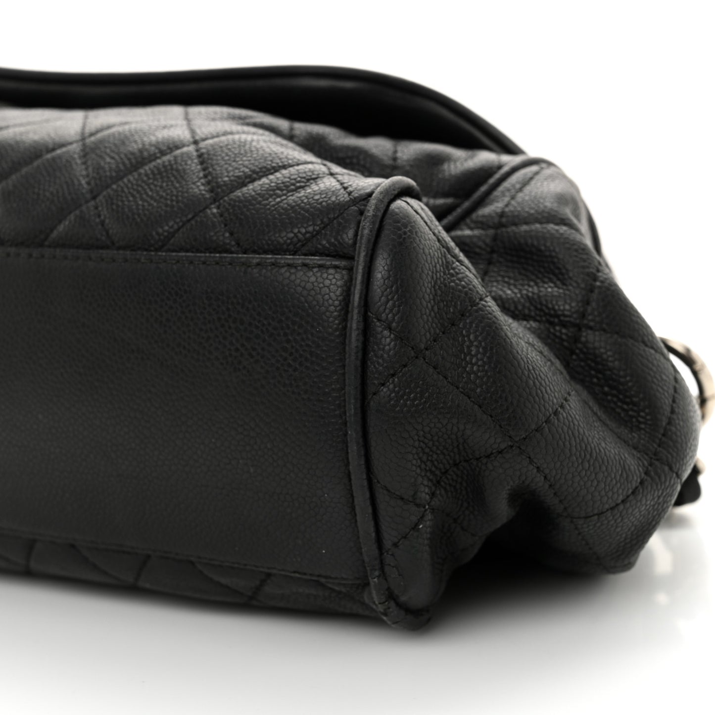 Caviar Quilted Timeless Accordion Flap Black