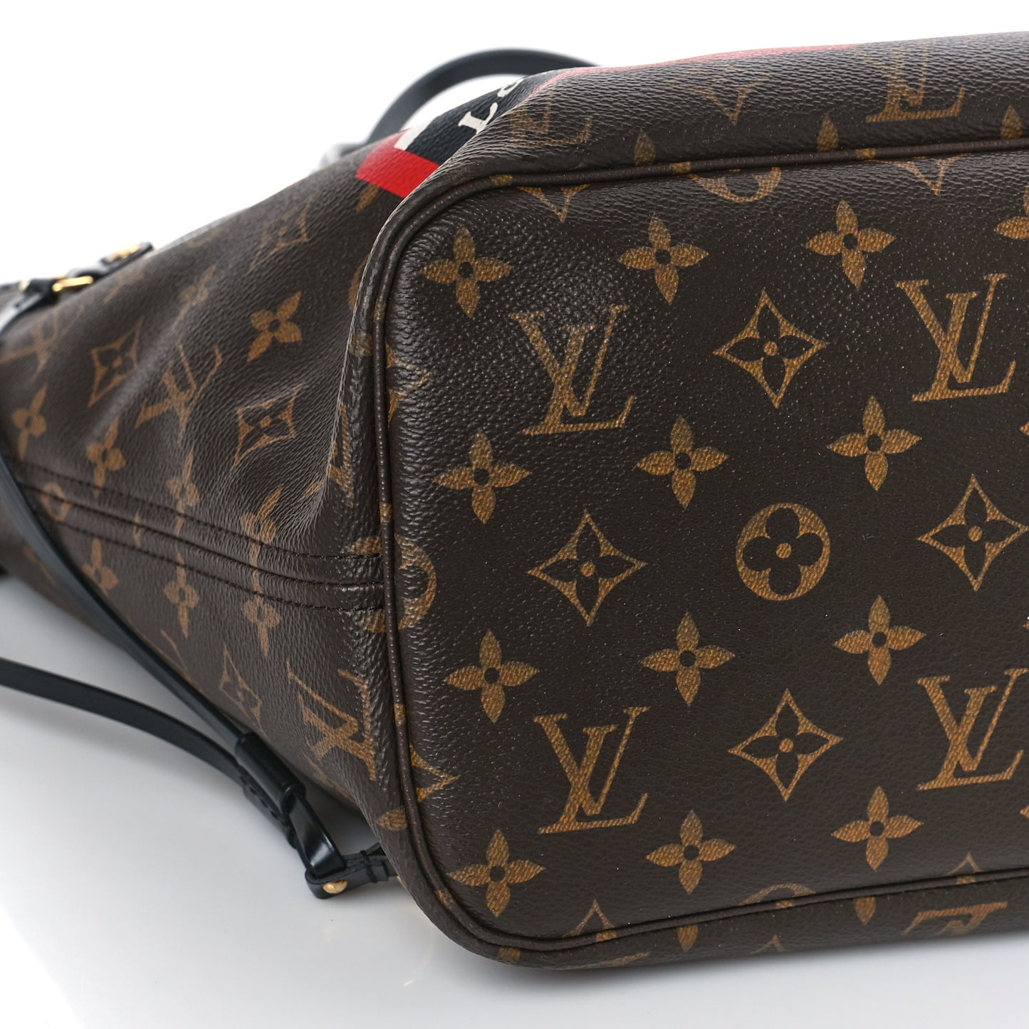 Monogram World Tour Neverfull MM