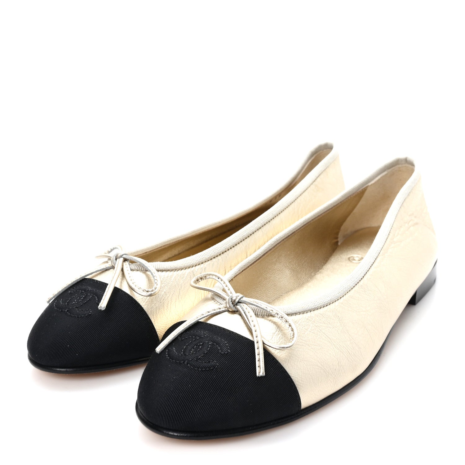 CHANEL パンプス Chanel Metallic Laminated Lambskin Grosgrain CC Cap Toe Ballerina