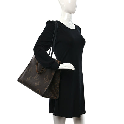 Louis Vuitton Reverse Monogram Giant Onthego GM 3 of 8