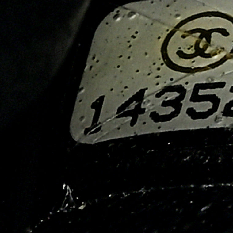 Caviar Quilted Timeless Clutch Black