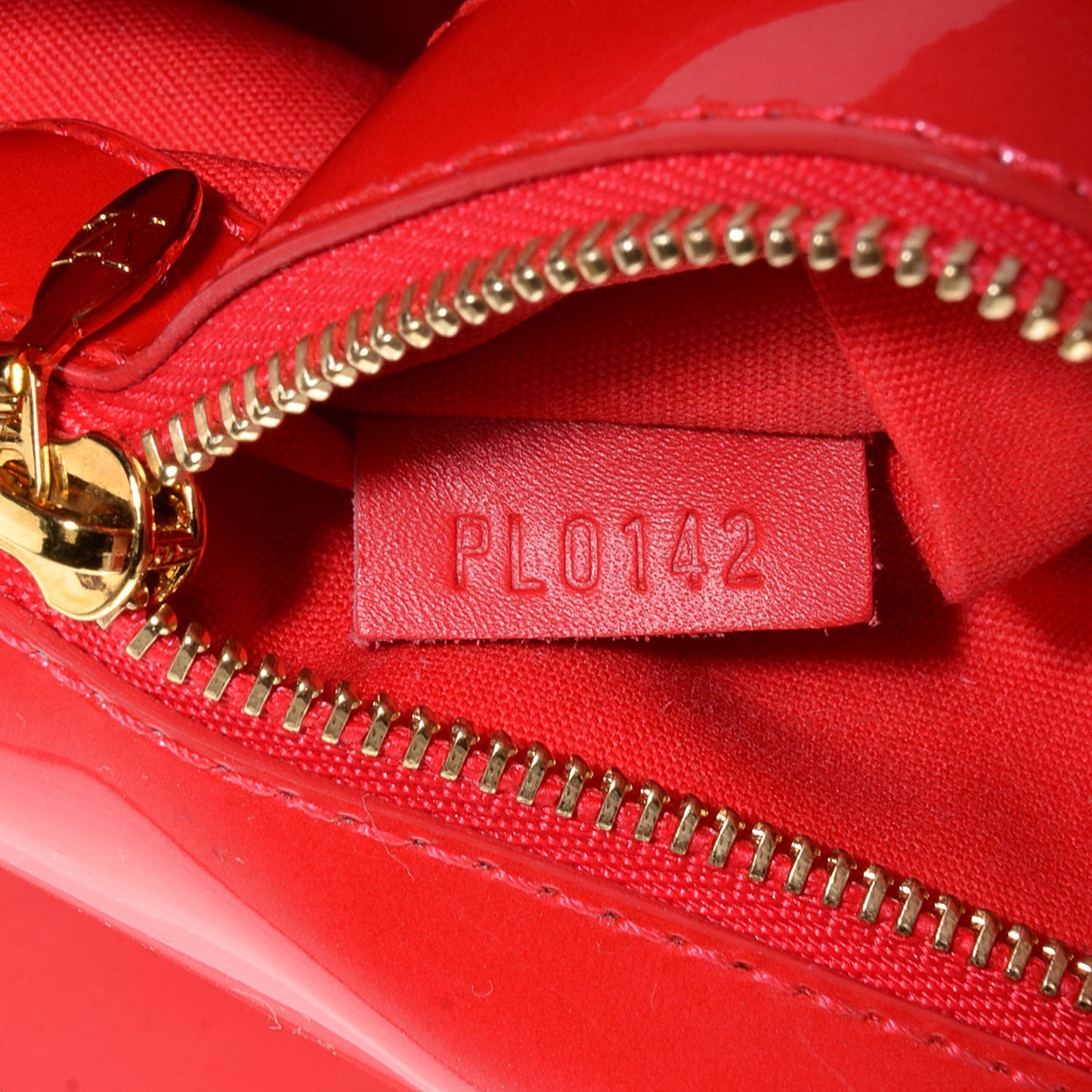 Patent Sobe Clutch Grenadine