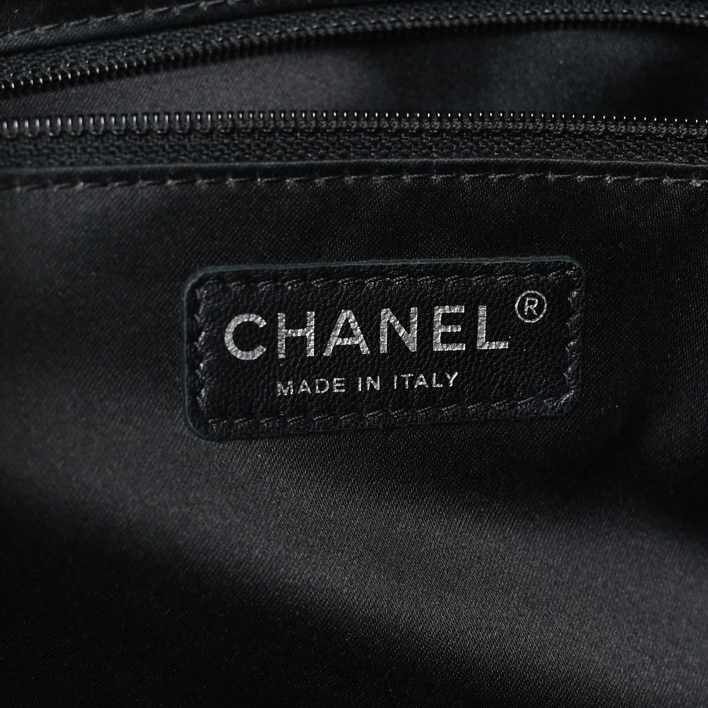 Caviar Quilted XL Grand Shopping Tote GST Black