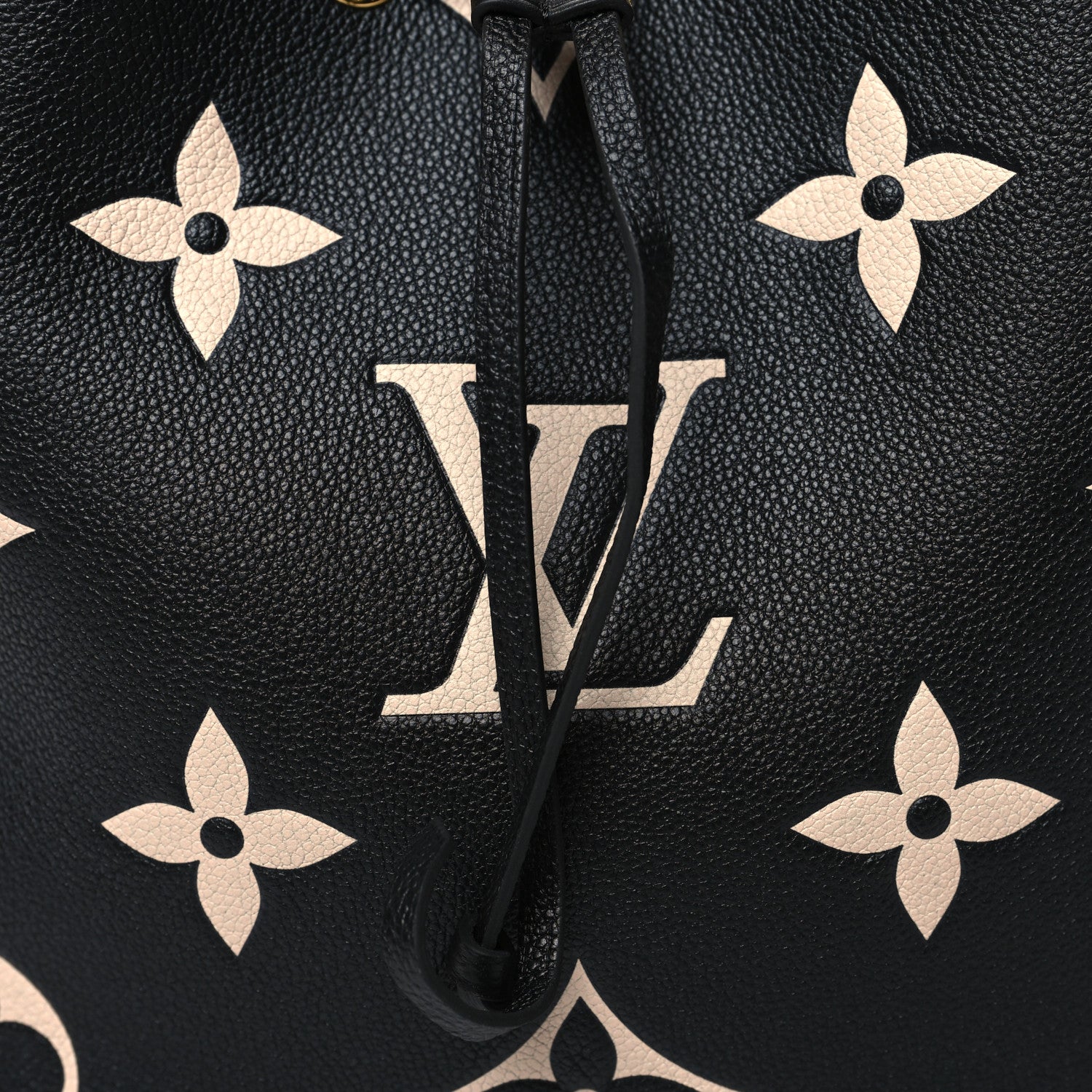 Louis Vuitton Empreinte Monogram Giant Neonoe MM Black Beige 9 of 13