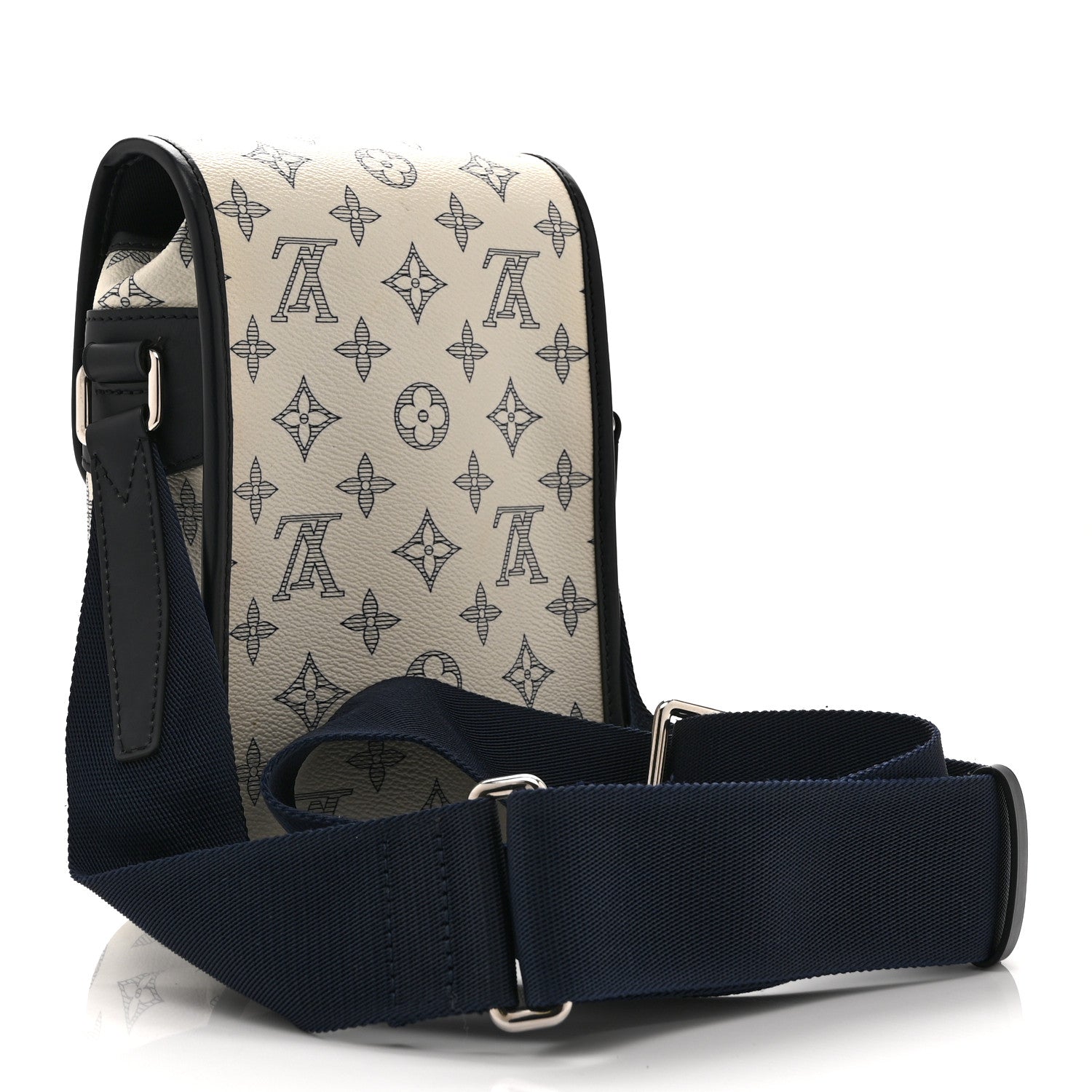 Louis Vuitton Savane Monogram Zebra Chapman Messenger BB White 3 of 9