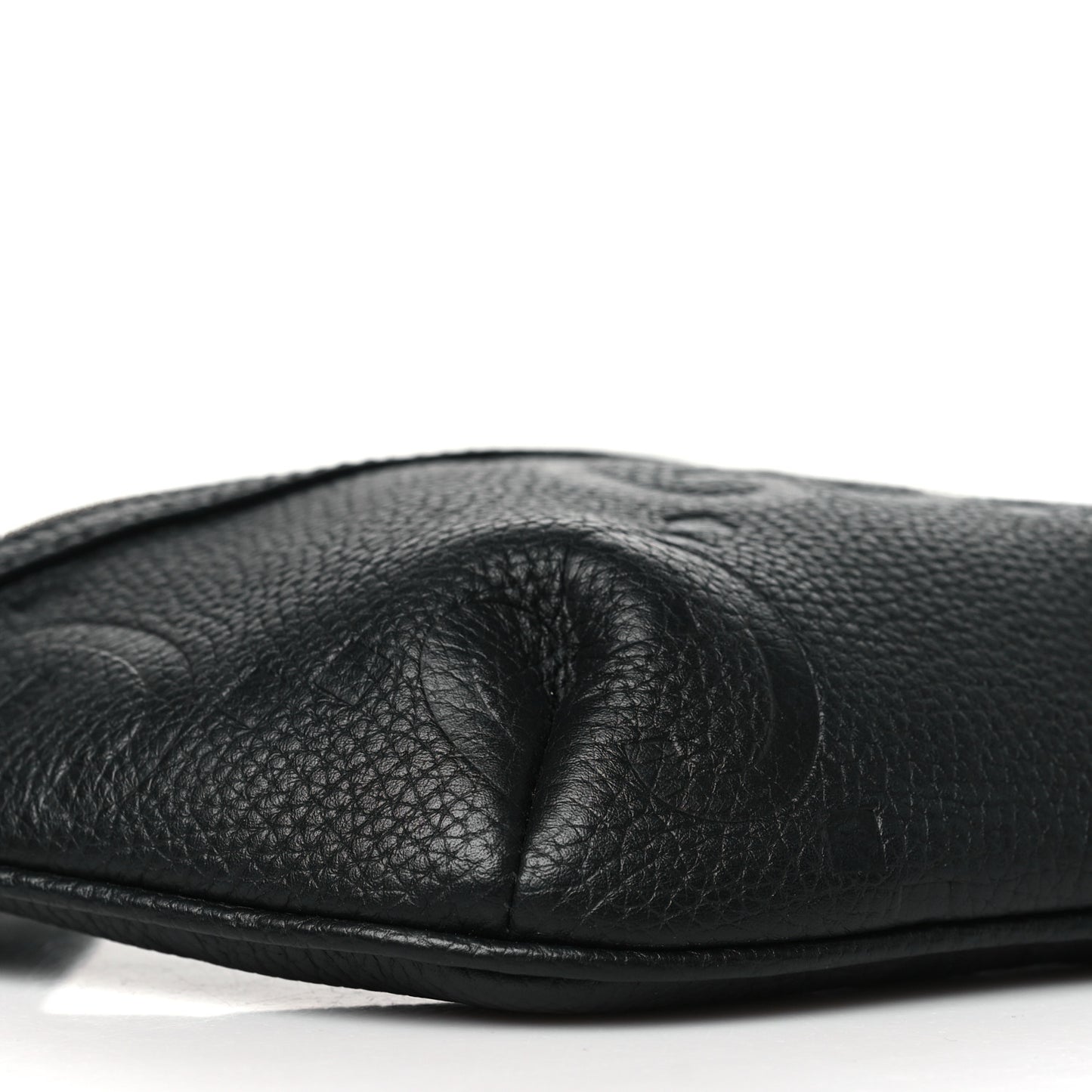 Piuma Calfskin Jumbo GG Embossed Small Belt Bag Black