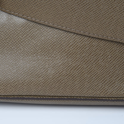 Louis Vuitton Taiga Roman PM Messenger Oural 10 of 12