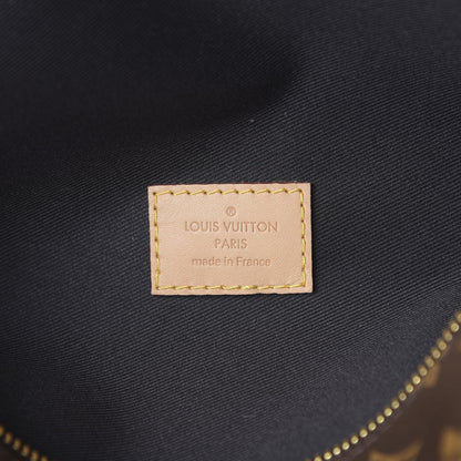 Louis Vuitton Monogram Bumbag 5 of 8