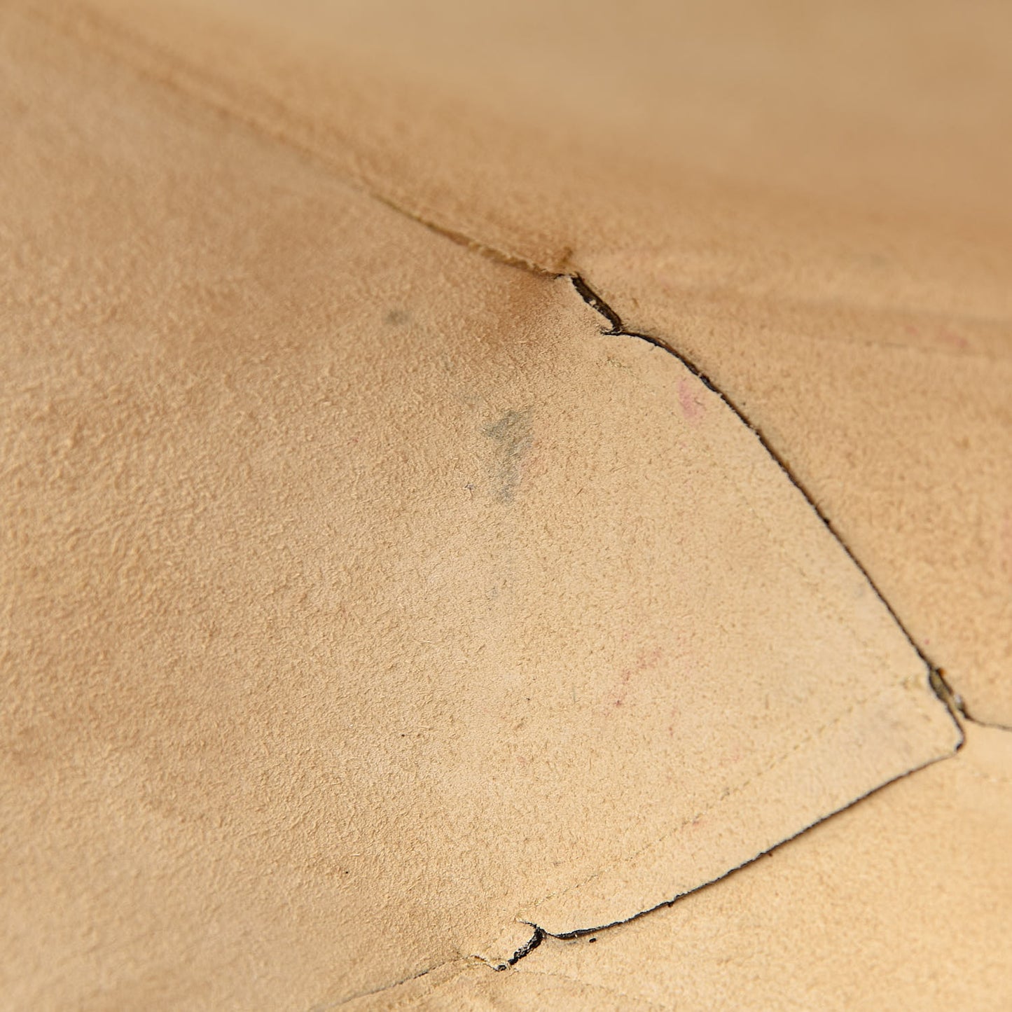 Supple Natural Calfskin Medium Tri-Fold Bag Blonde