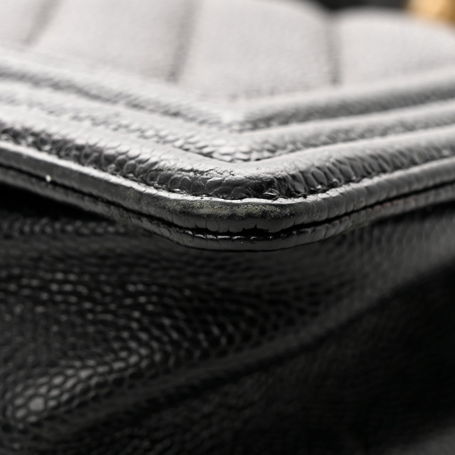 Caviar Chevron Quilted Small Boy Flap Black