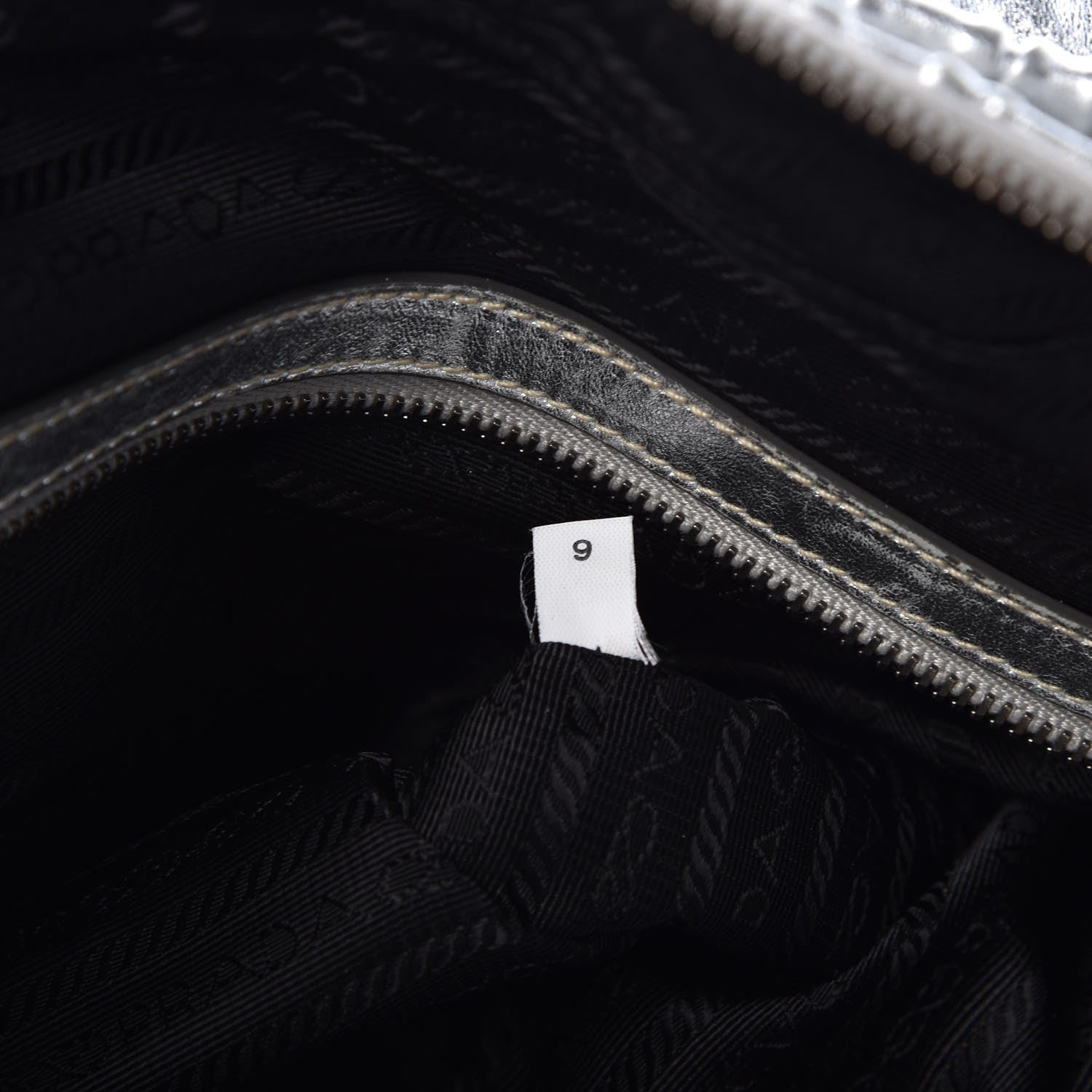 Prada Nappa Saffiano Dressy Gaufre Messenger Argento 7 of 8