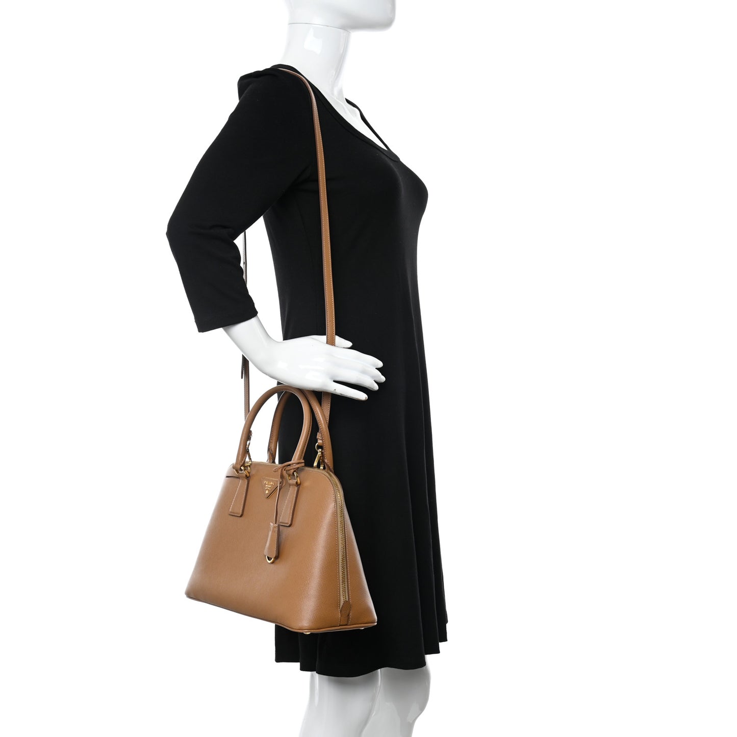 Saffiano Lux Medium Promenade Tote Caramel