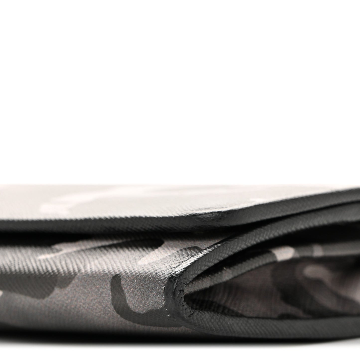Saffiano Print Metal Oro Chain Wallet Marmo Dis Camouflage
